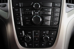 Хетчбэк Opel Astra 2011 года, 689000 рублей, Пермь