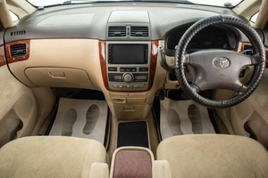 Минивэн Toyota Ipsum 2003 года, 799000 рублей, Барнаул