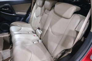 Внедорожник Toyota RAV4 2010 года, 1499000 рублей, Новокузнецк