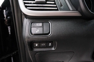 Седан Kia Optima 2017 года, 1949000 рублей, Красноярск