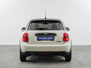 Хетчбэк MINI Cooper 2017 года, 1479050 рублей, Москва