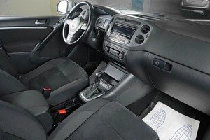 Внедорожник Volkswagen Tiguan 2012 года, 1529000 рублей, Тюмень