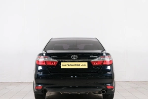Седан Toyota Camry 2015 года, 1999000 рублей, Красноярск