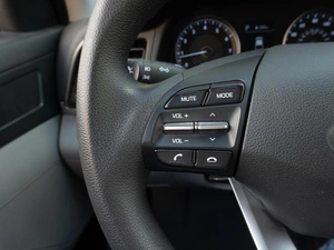 Седан Hyundai Elantra 2020 года, 1779000 рублей, Саратов