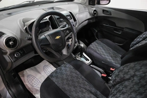 Седан Chevrolet Aveo 2013 года, 569000 рублей, Новокузнецк