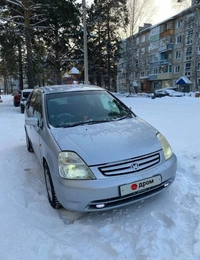 Минивэн Honda Stream 2001 года, 500000 рублей, Красноярск