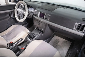 Седан Opel Vectra 2004 года, 479000 рублей, Томск