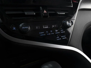 Седан Toyota Camry 2021 года, 3790000 рублей, Омск