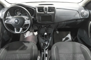 Хетчбэк Renault Sandero Stepway 2018 года, 1369000 рублей, Новокузнецк