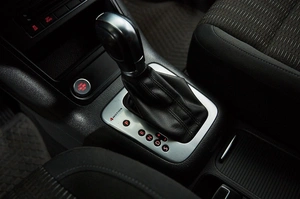 Внедорожник Volkswagen Tiguan 2013 года, 1350000 рублей, Красноярск