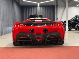 Купе Ferrari SF90 Stradale 2021 года, 33990000 рублей, Павловская Слобода