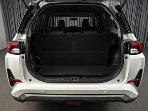 Минивэн Toyota Veloz 2023 года, 2779000 рублей, Ставрополь