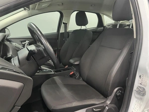 Седан Ford Focus 2017 года, 1050000 рублей, Ярославль