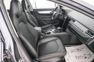 Лифтбек JAC J7 2023 года, 1509000 рублей, Красноярск
