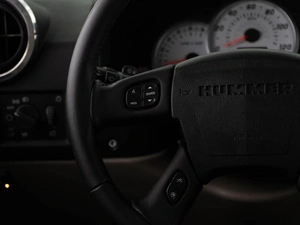 Внедорожник Hummer H2 2003 года, 1849999 рублей, Москва