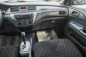 Седан Mitsubishi Lancer 2006 года, 589000 рублей, Барнаул