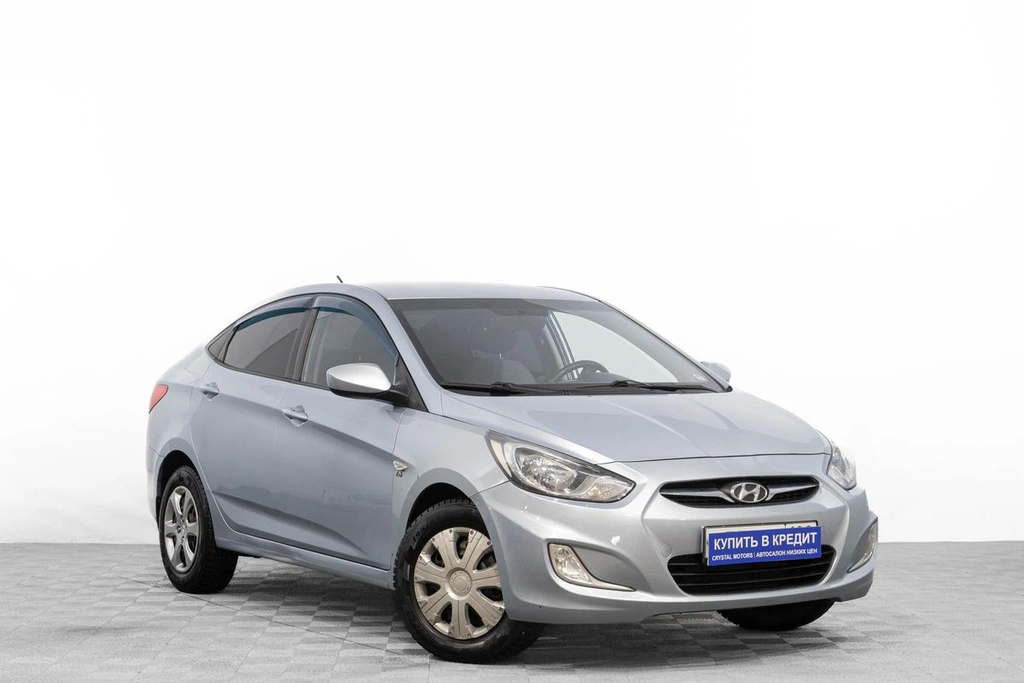 Седан Hyundai Solaris 2012 года, 789000 рублей, Барнаул