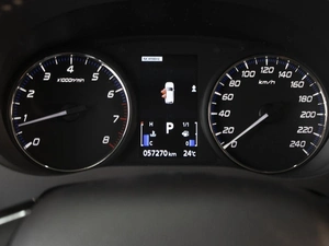 Внедорожник Mitsubishi Outlander 2021 года, 2780000 рублей, Омск