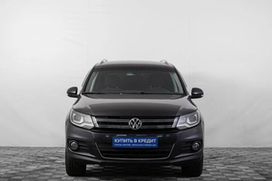 Внедорожник Volkswagen Tiguan 2016 года, 1699000 рублей, Кемерово
