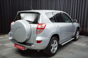 Внедорожник Toyota RAV4 2012 года, 1427000 рублей, Красноярск