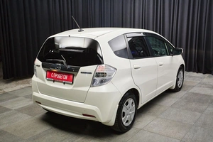 Хетчбэк Honda Fit 2011 года, 797000 рублей, Красноярск