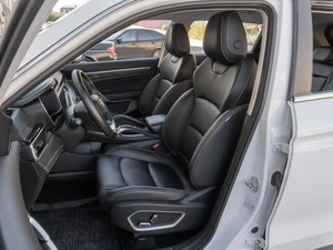 Внедорожник Geely Atlas Pro 2022 года, 2419000 рублей, Саратов