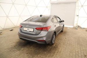 Седан Hyundai Solaris 2018 года, 1344000 рублей, Брянск