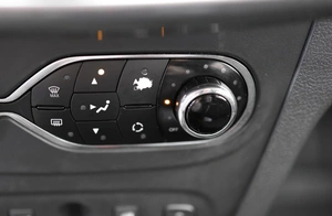 Хетчбэк Renault Sandero Stepway 2015 года, 919000 рублей, Орёл