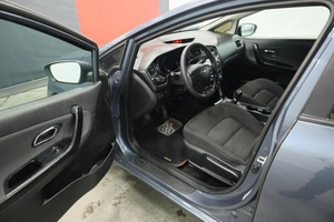 Хэтчбек Kia Ceed 2015 года, 1180000 рублей, Курск