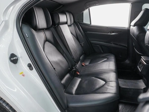 Седан Toyota Camry 2019 года, 3439000 рублей, Сургут