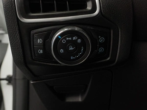 Хетчбэк Ford Focus 2012 года, 819000 рублей, Тюмень