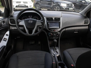Седан Hyundai Solaris 2015 года, 880000 рублей, Большой Сочи