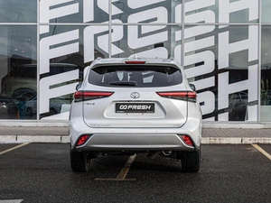 Внедорожник Toyota Highlander 2025 года, 5678000 рублей, Краснодар