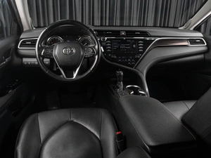 Седан Toyota Camry 2021 года, 3099000 рублей, Тюмень