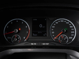 Лифтбек Volkswagen Polo 2021 года, 1769000 рублей, Красный Пахарь