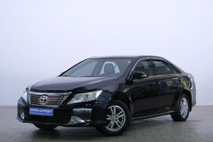 Седан Toyota Camry 2014 года, 1549000 рублей, Омск