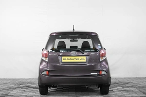 Хетчбэк Toyota Ractis 2014 года, 899000 рублей, Кемерово