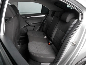 Лифтбек Volkswagen Polo 2021 года, 1769000 рублей, Красный Пахарь