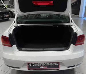 Седан Volkswagen Passat 2013 года, 1150000 рублей, Красноярск