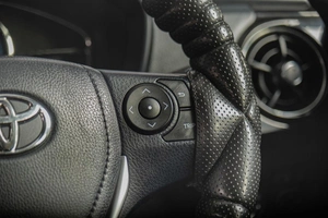 Универсал Toyota Corolla Fielder 2019 года, 1729000 рублей, Томск