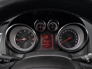 Хетчбэк Opel Astra 2014 года, 865000 рублей, Краснодар