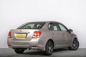 Седан Toyota Corolla Axio 2012 года, 899000 рублей, Томск