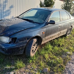 Седан Toyota Carina E 1997 года, 180000 рублей, Красноярск