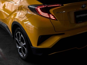 Внедорожник Toyota C-HR 2018 года, 1769000 рублей, Тюмень