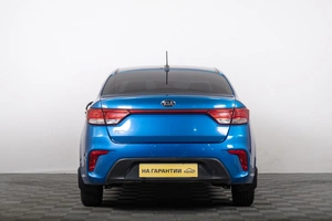 Седан Kia Rio 2017 года, 1329000 рублей, Томск