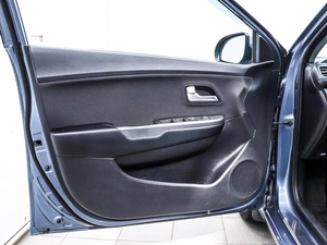 Седан Kia Rio 2013 года, 799000 рублей, Красноярск