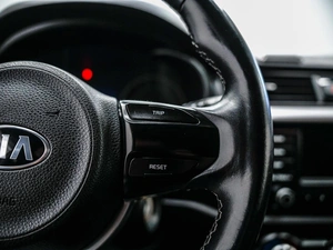 Хетчбэк Kia Rio X-Line 2019 года, 1400000 рублей, Красноярск