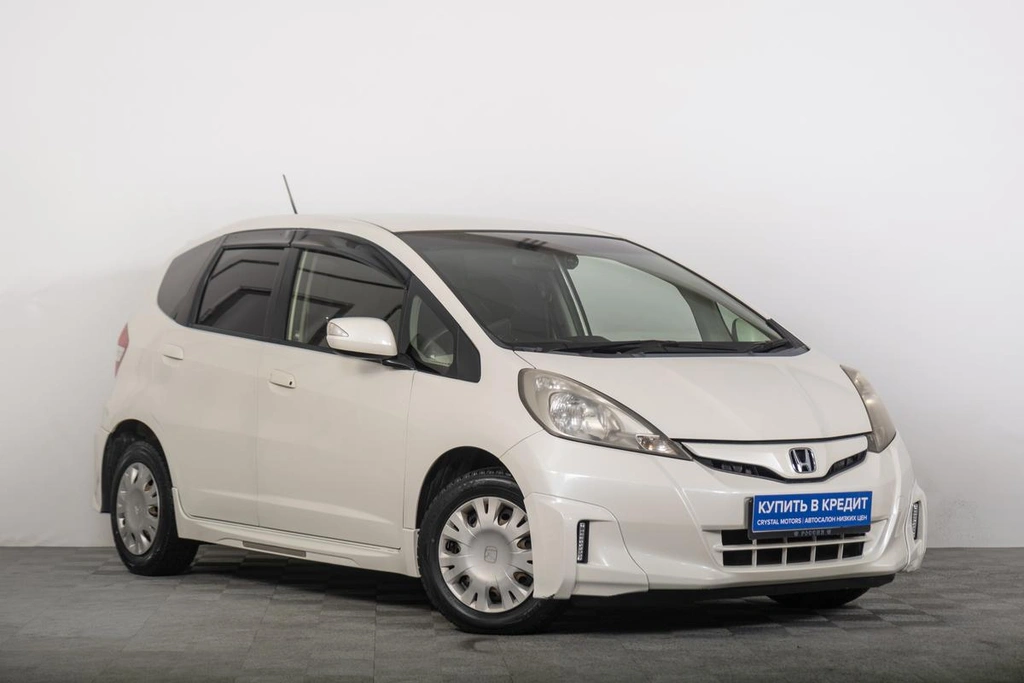 Хетчбэк Honda Fit 2013 года, 1069000 рублей, Томск
