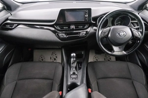 Внедорожник Toyota C-HR 2018 года, 1949000 рублей, Красноярск