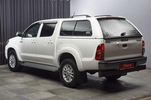 Пикап Toyota Hilux 2013 года, 2599000 рублей, Красноярск